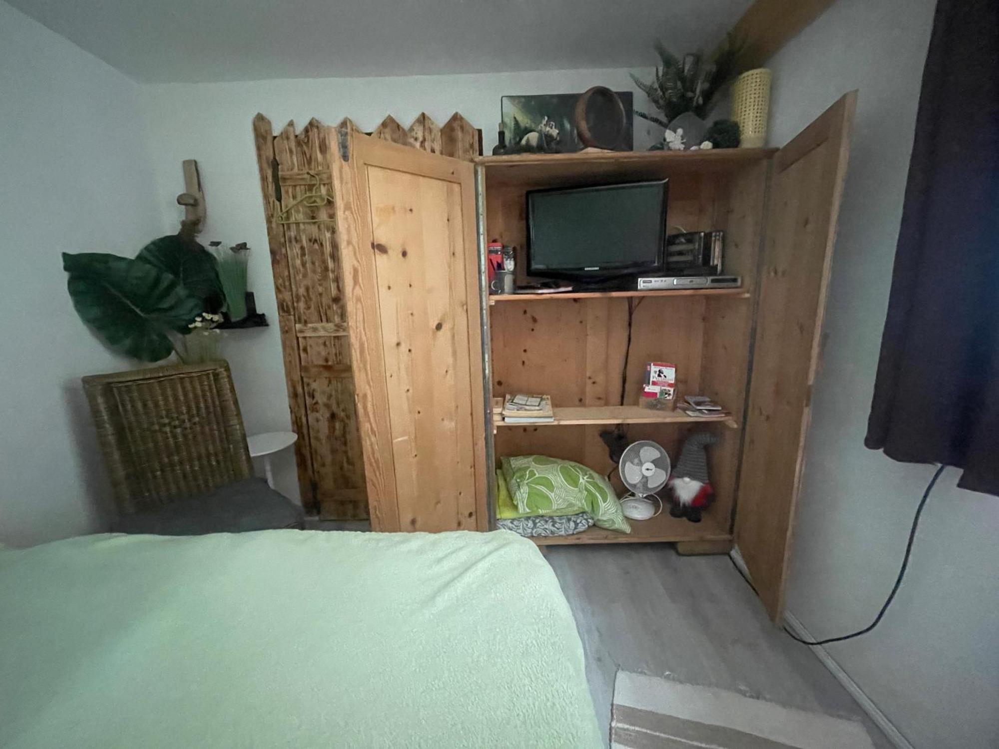 Hobbit Lounge Apartman Eppingen Kültér fotó